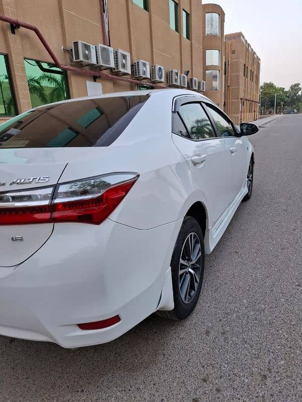 Toyota Corolla Altis 2019 5