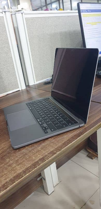 MacBook Pro 2020 i5 8gb 256gb 2