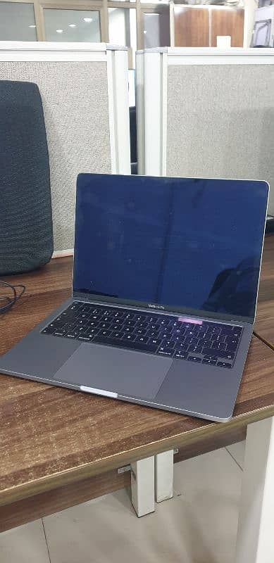 MacBook Pro 2020 i5 8gb 256gb 3