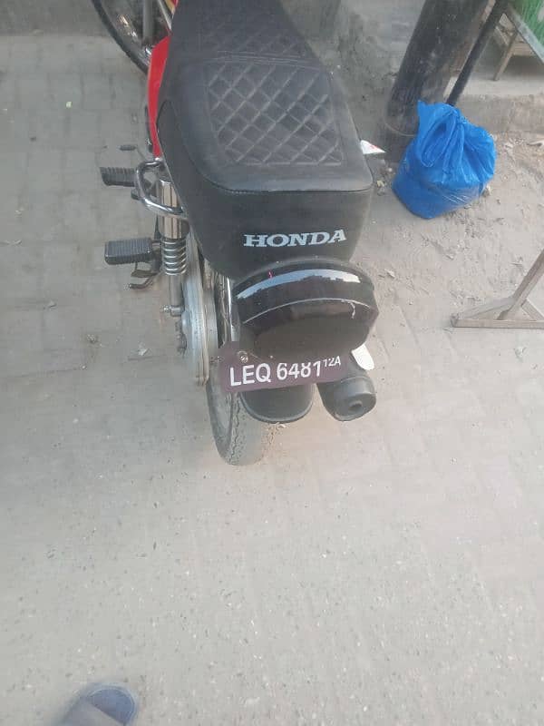 Honda 125 all documents ok biometric available good condition 2