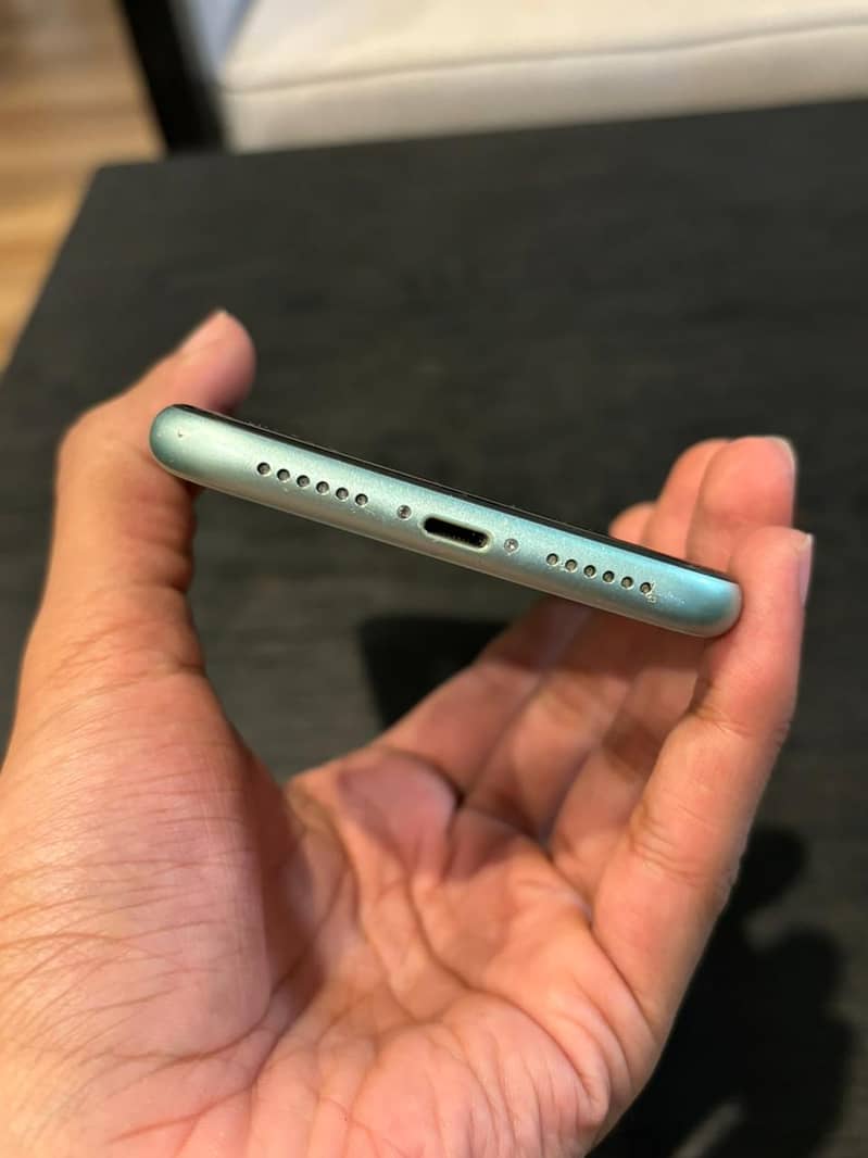 iPhone 11 (128 gb) 2