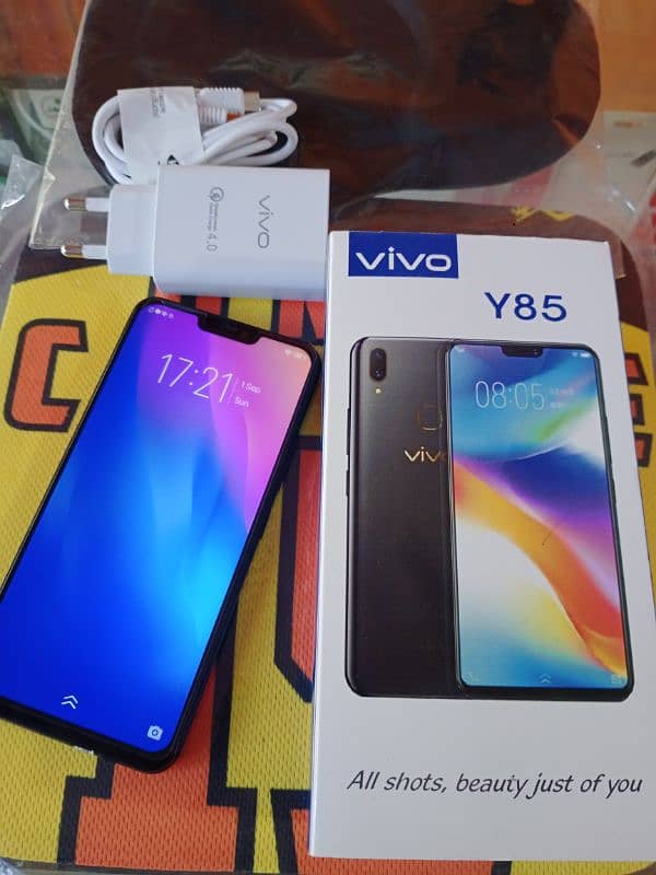 vivo y85 (4/64) Ram full new with box and charger condition 10/10 1