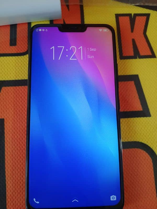 vivo y85 (4/64) Ram full new with box and charger condition 10/10 3