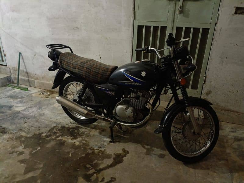 Suzuki GS 150 Model 2022 0