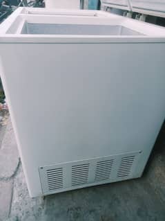 Deep freezer good condition