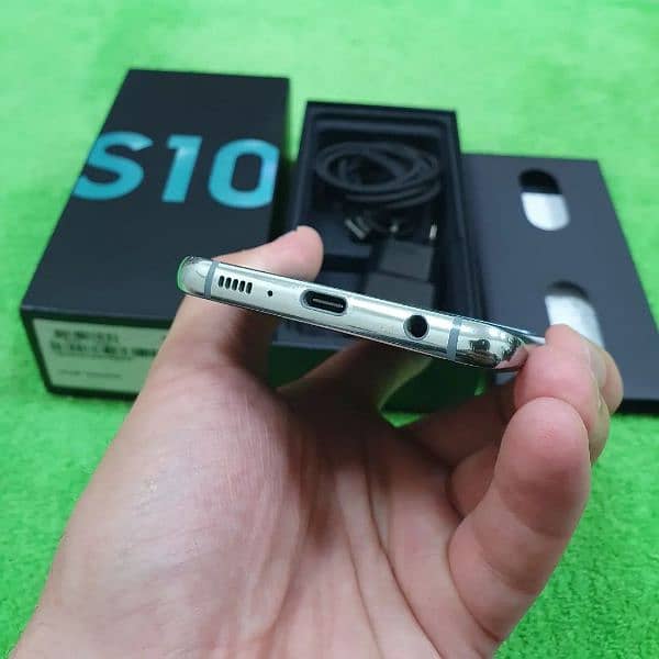 Samsung S10 Brand New Condition With Complete Box 2