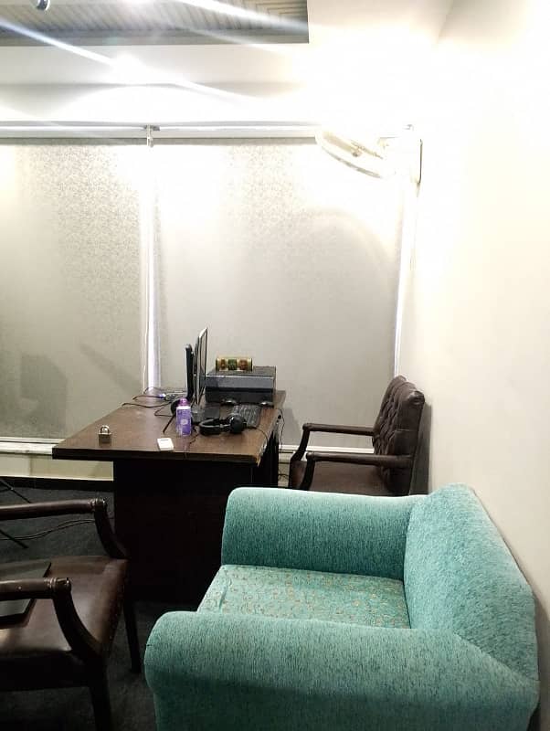 Semi Furnished 275 Sq-Ft Office in Bahria Town Lahore 2