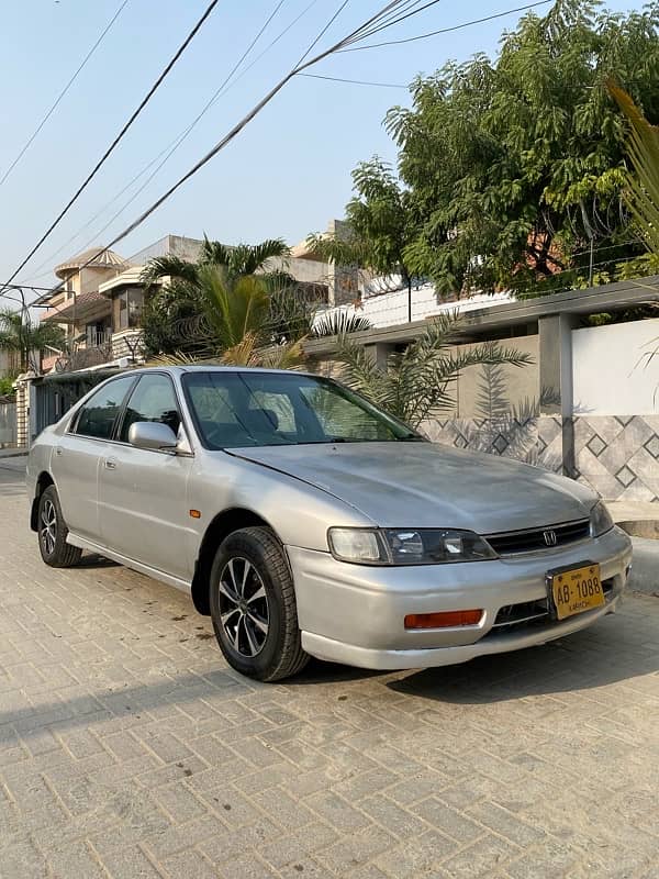 Honda Accord 1995 3