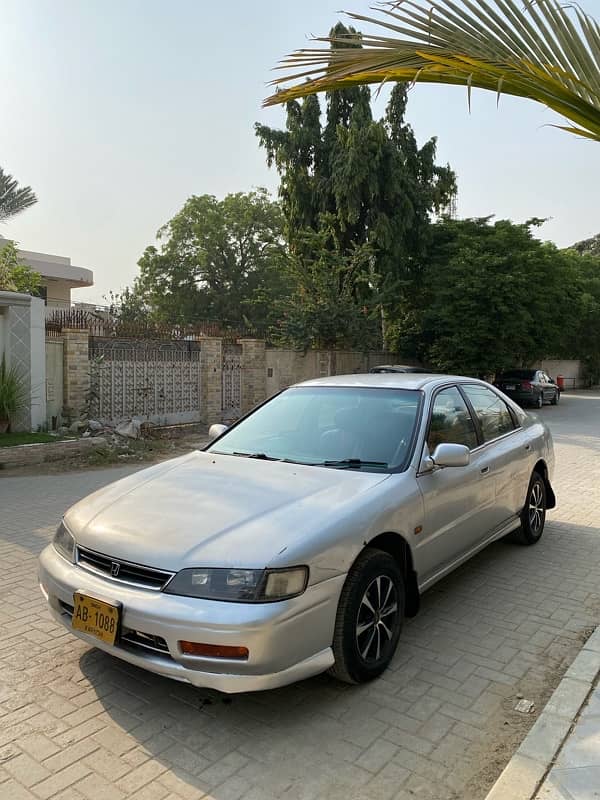 Honda Accord 1995 4