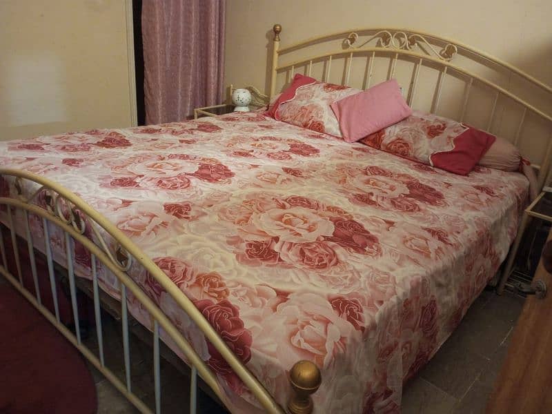 Iron rod bed and dressing 3