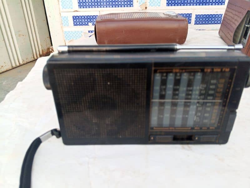 Radio sangean multiband 11