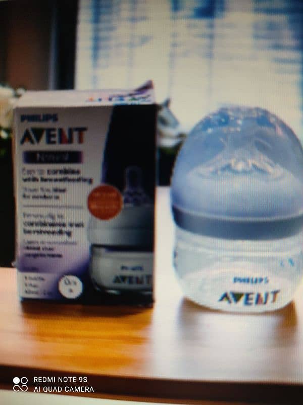 Avent Natural baby feeder bottle 60ml 2