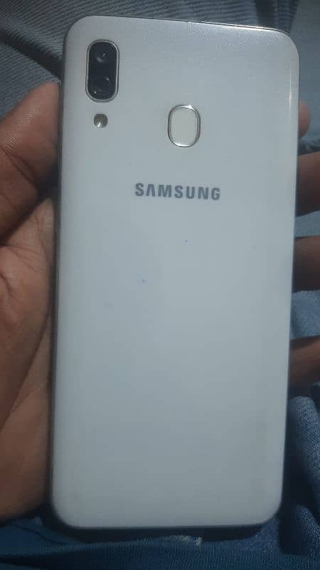 samsung a30 4 64 0