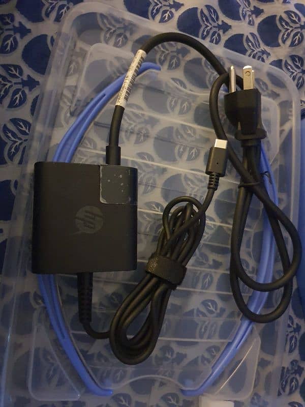 Hp Type C USB C 45w 65w 90w Original Box pulled charger 0