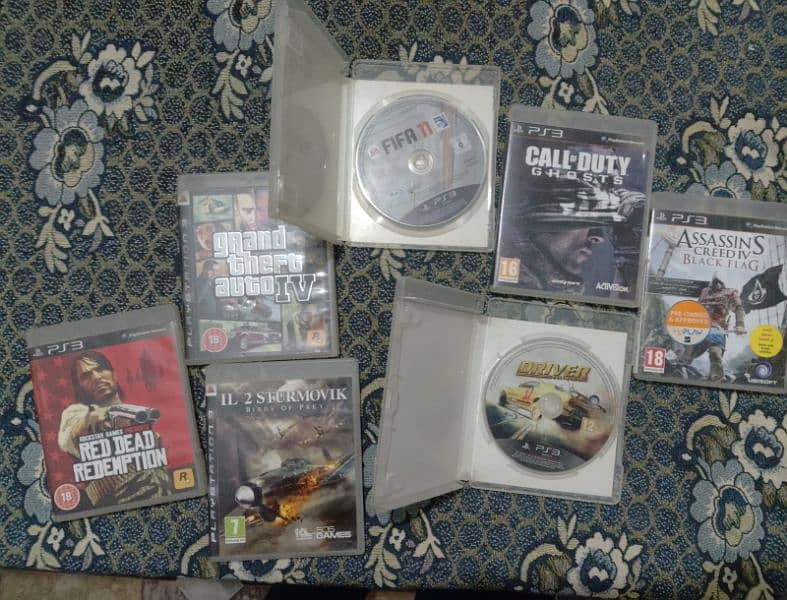 PlayStation 3 — Fat - In Good Condition with Free Games and Controller 5