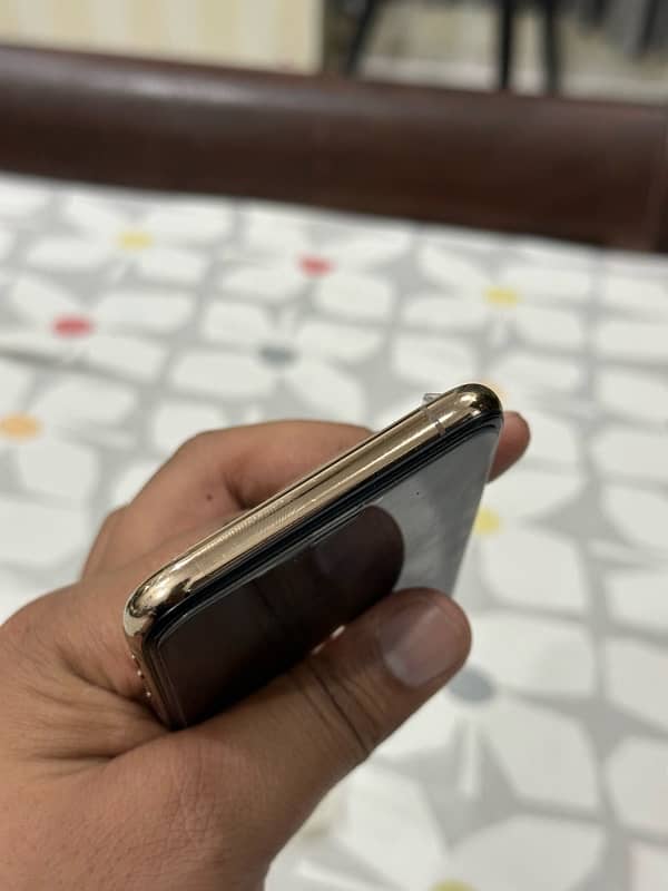 Iphone XS PTA APPROVED 7