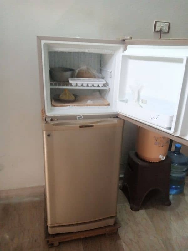 Dawlance Refrigerator 9122D 2