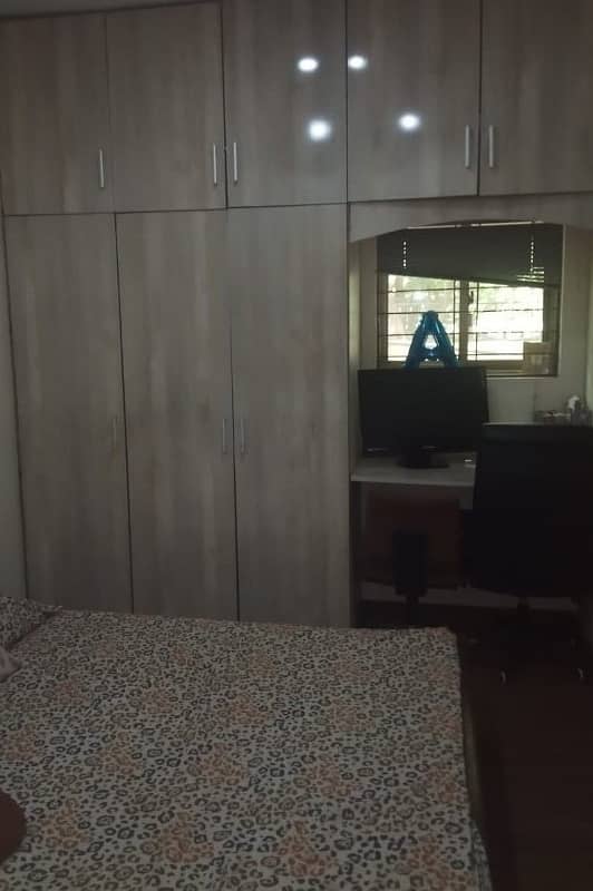 1 Kanal House Use Available For Sale 6