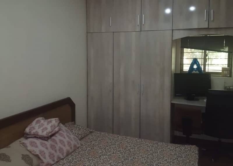 1 Kanal House Use Available For Sale 9