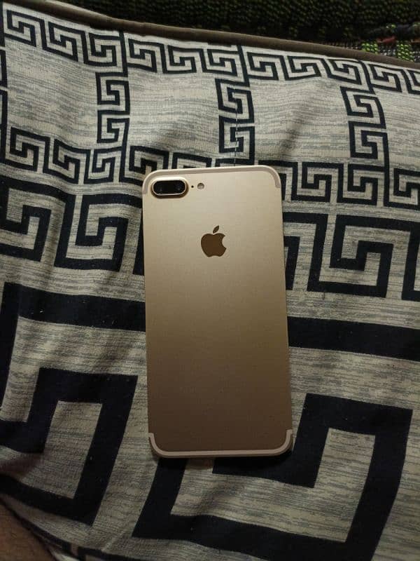 iphone 7plus  non pta  . . 128GB 5