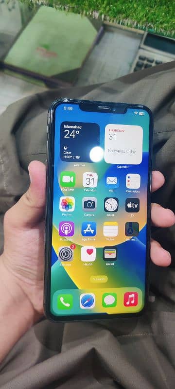 iphone xs max 1