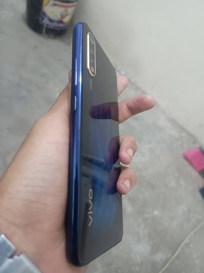 Vivo S1  4/128 4