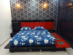 wooden bed set/side tables/low profile bed set/dressing table