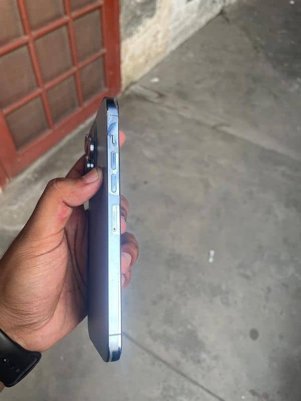 Iphone 13 pro max 256gb pta approved 1