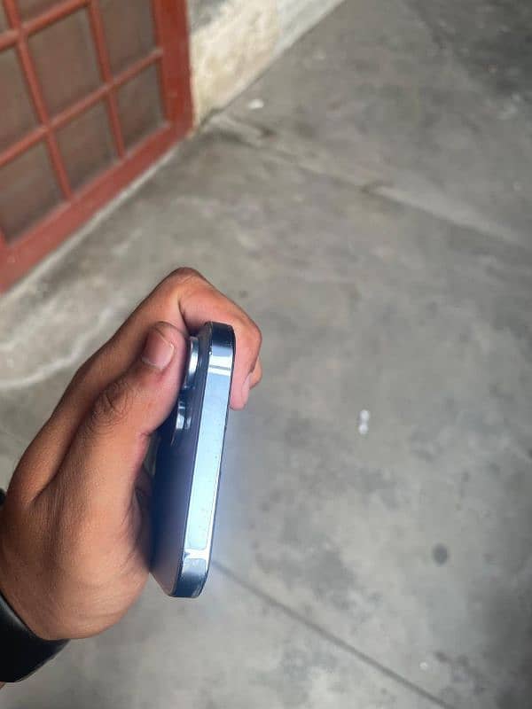 Iphone 13 pro max 256gb pta approved 4