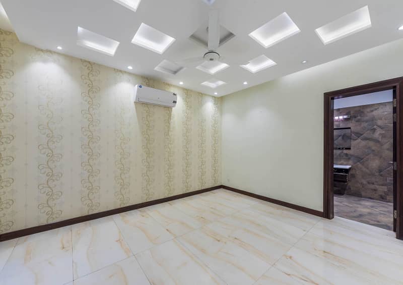 11 Marla Corner House For Rent In DHA Phase 6 22