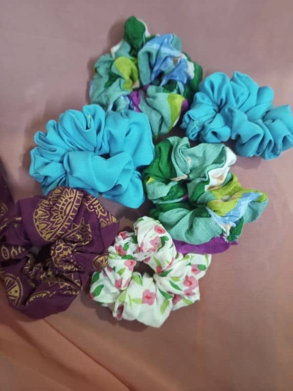 scrunchies 3