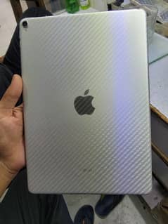 I pad pro 256gp 10.5 lcd saf Hai pencil  b 7 Hai