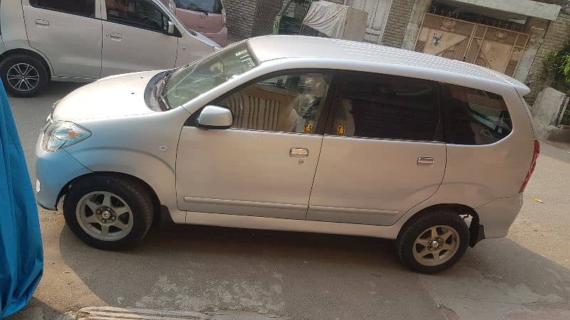 Toyota Avanza 2011,like new,urgent sale. 9