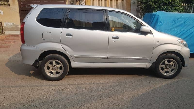 Toyota Avanza 2011,like new,urgent sale. 11