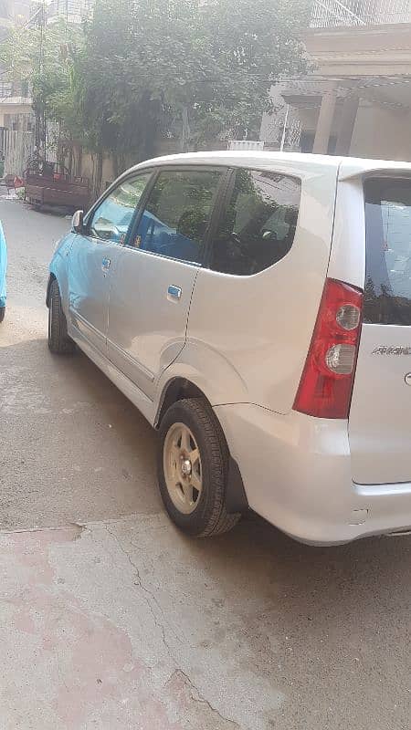 Toyota Avanza 2011,like new,urgent sale. 12