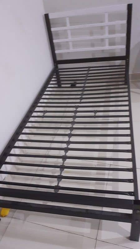 Metal Single Bed (Without Mattress) 2