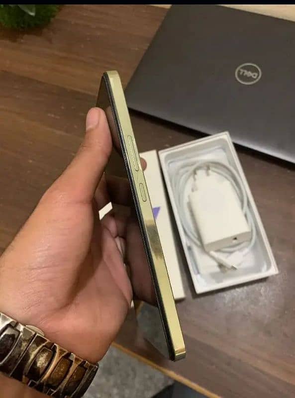 vivo y100. 0