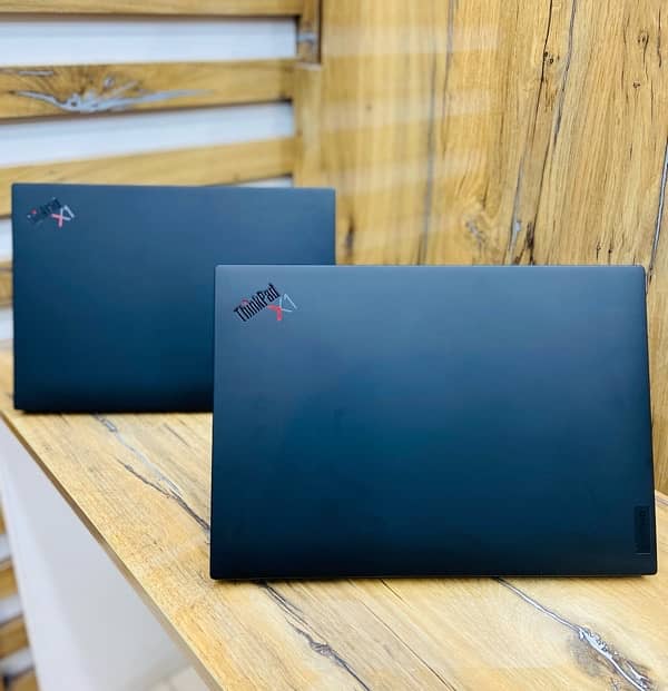 Thinkpad X1 Carbon Gen 9 i5-11th Gen 16Gb Ram 256Gb SSD Intel Iris Xe 1