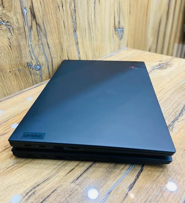 Thinkpad X1 Carbon Gen 9 i5-11th Gen 16Gb Ram 256Gb SSD Intel Iris Xe 4