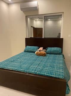 KING SIZE BED WITH SPRING MATTRESS