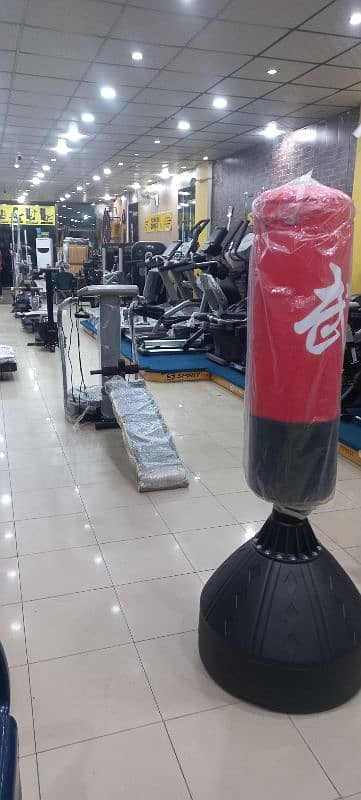 punching boxing stand gym and fitness machine 4