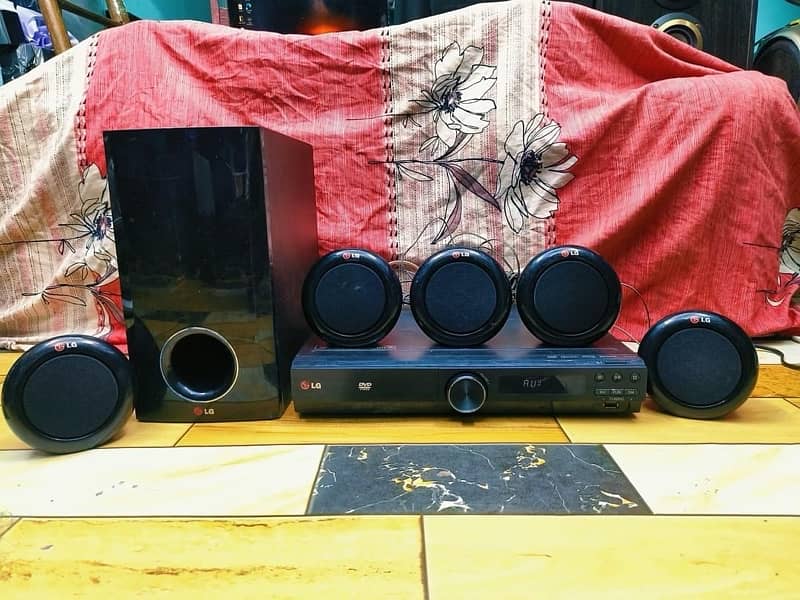 lg home theatre system 5.1 1