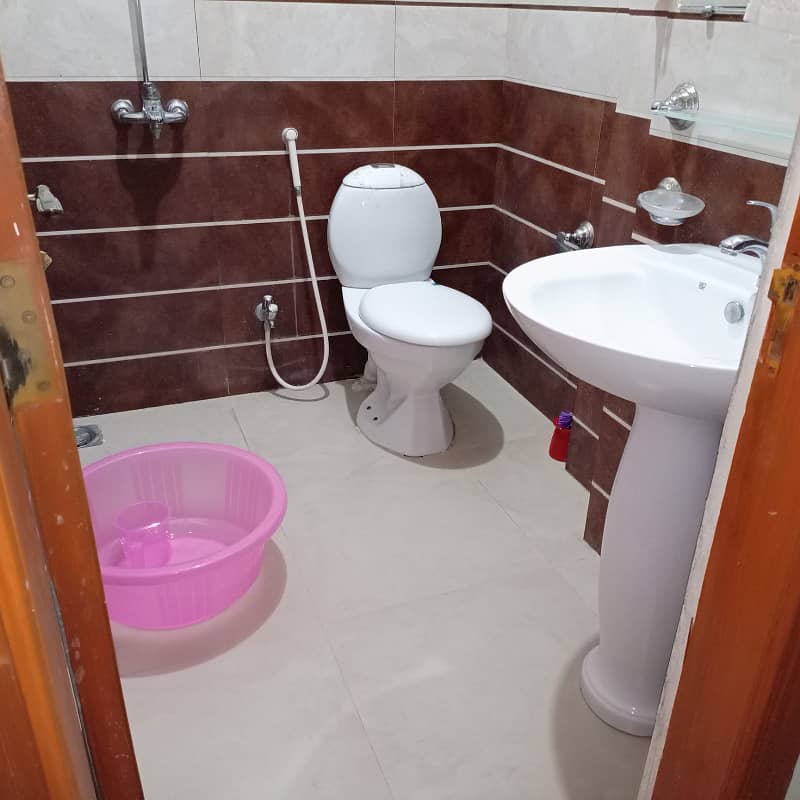 E11 daily basis furnished flat available for rent 2