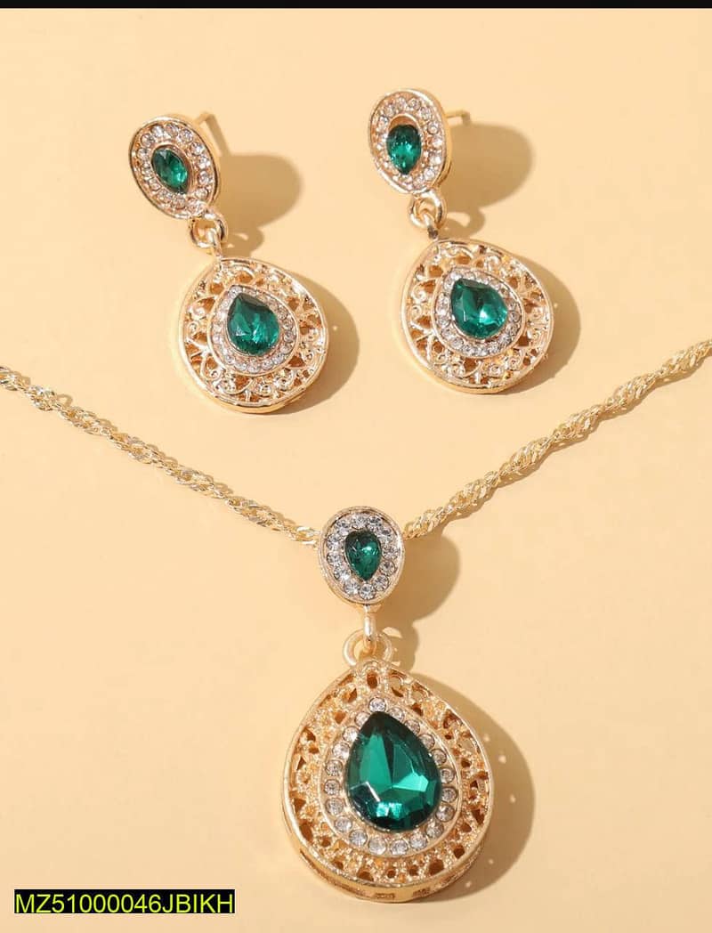 Breclet set | Green diamond set| Beatiful women set| Best quality. 1