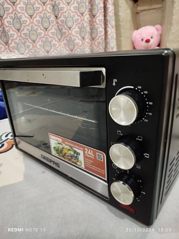 Geepas electric oven with rotisserie 2