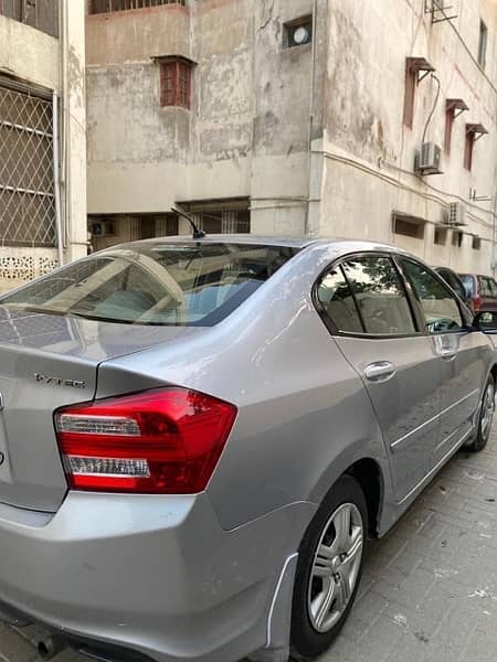 Honda City Automatic 2019 In Good Condition 3