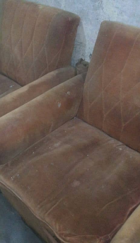 one seater sofa available. 0