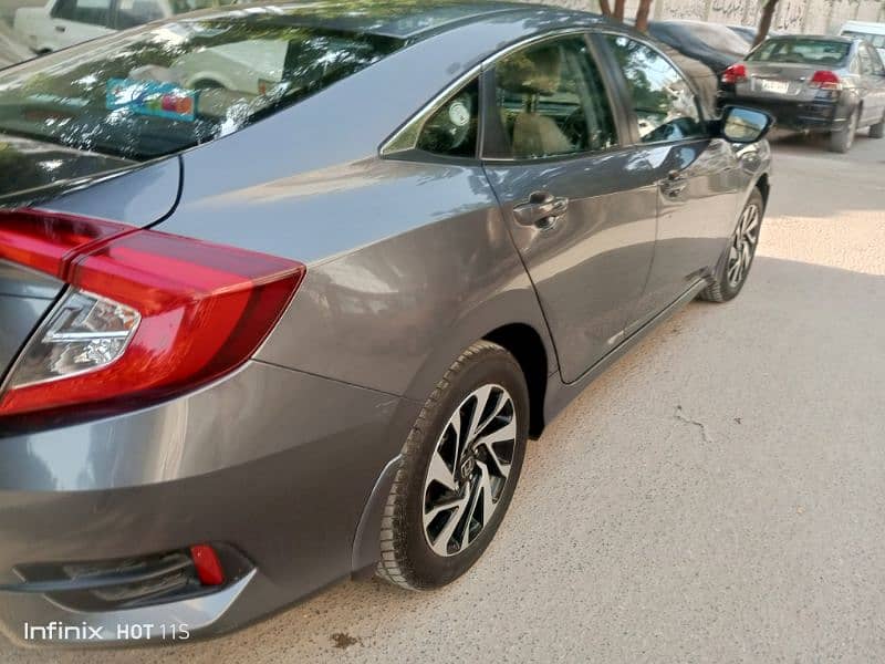 Honda Civic Oriel 1.8 i-VTEC CVT 2018 9