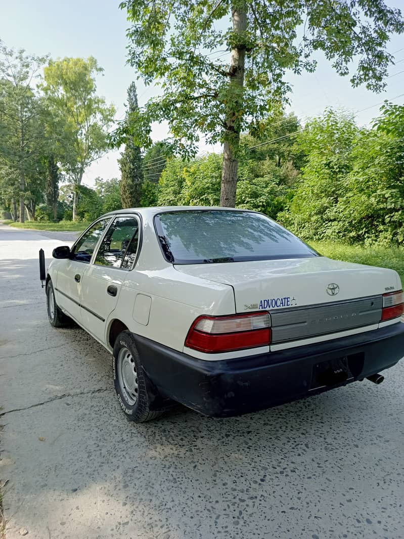 Toyota Corolla XE 4