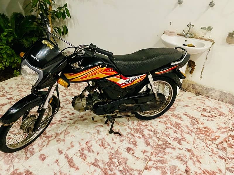 cd70 dream bike unregistered best condition whats app only 5